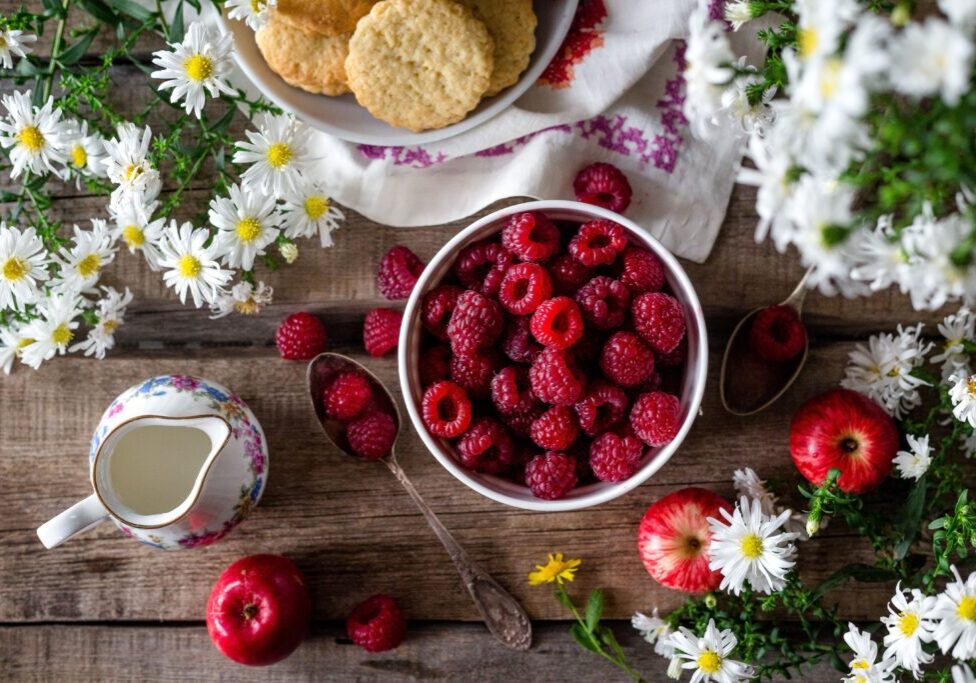 Summer raspberries pexels free no copyright stock photo