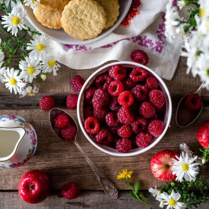 Summer raspberries pexels free no copyright stock photo
